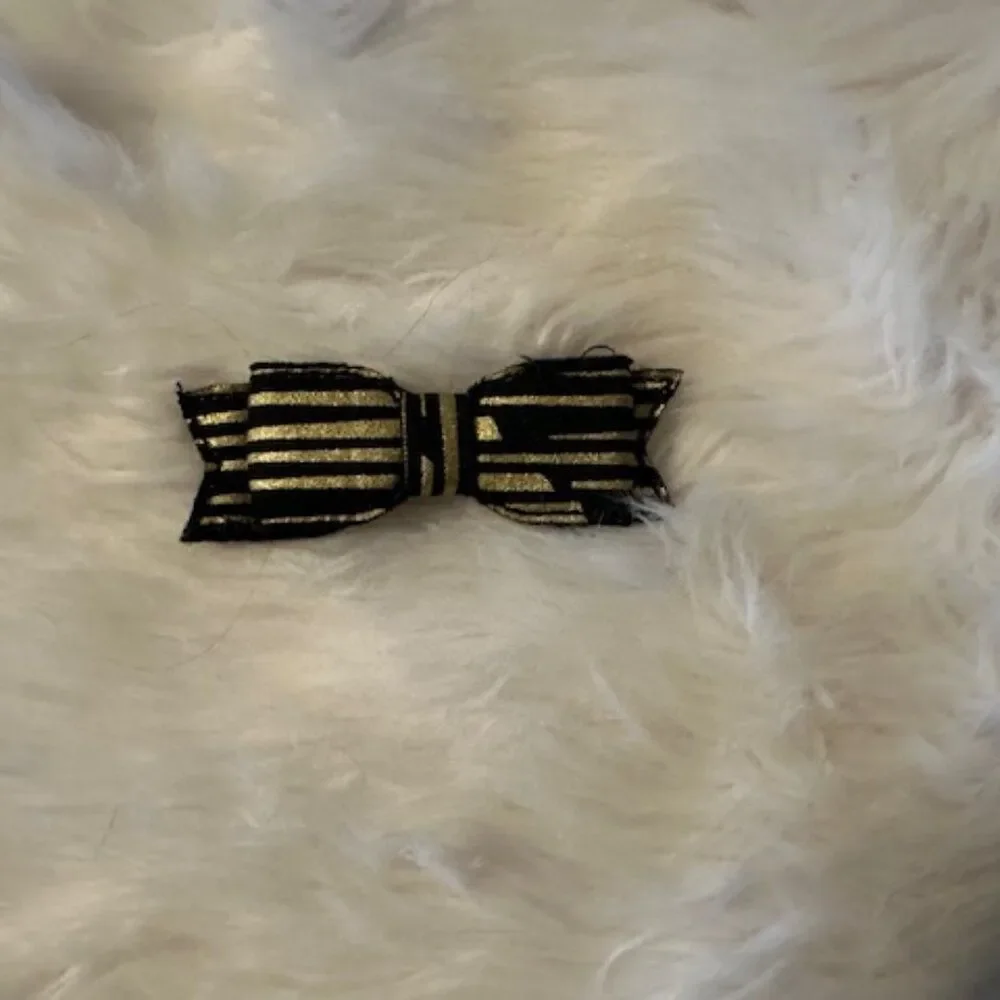 Black & Gold Stripe 3 1/2